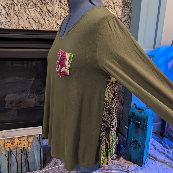 Aratta Army Green mixed media long sleeve top - M - Picture 6 of 6